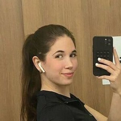 Baileydawnra_ nice actress images