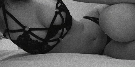 elenaprivates xxx pornstar pics