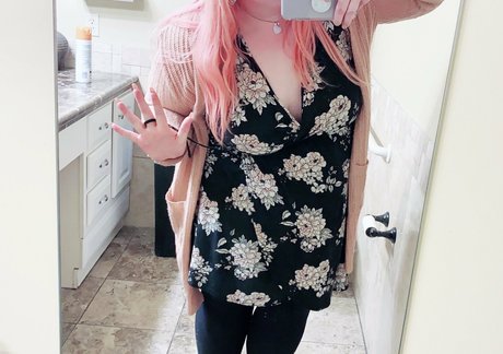 chubbymilkymommy actress images