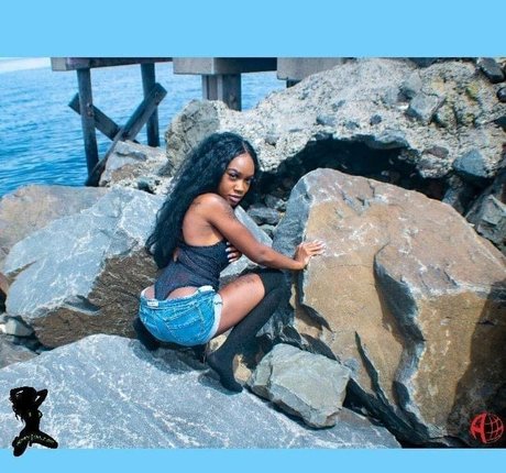 magickaltouch high quality model pics