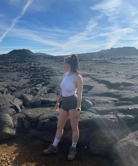 mirror selfie onlyfans sexy nude gallery