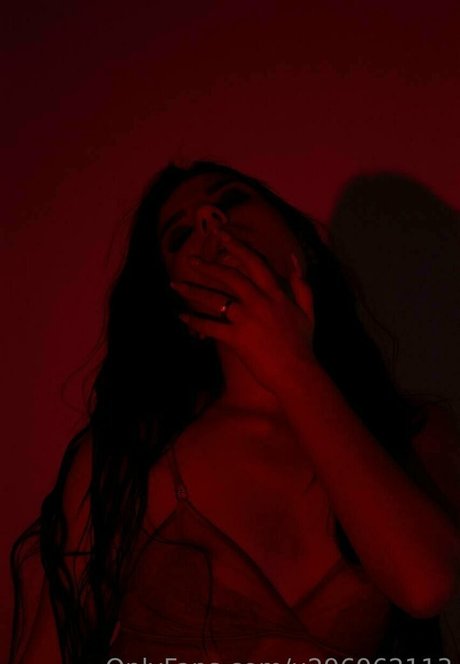 kiki need you inside pretty pornstar photos