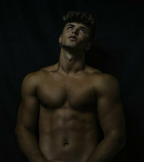 nategarner nude actress photos