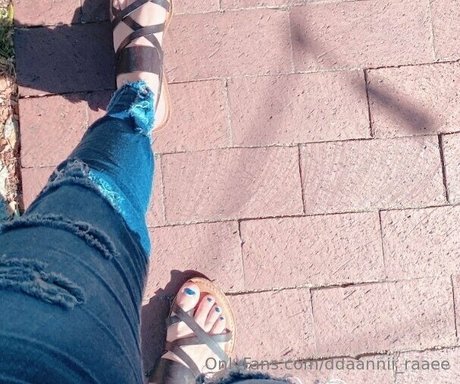 ddaannii raaee model nude pictures