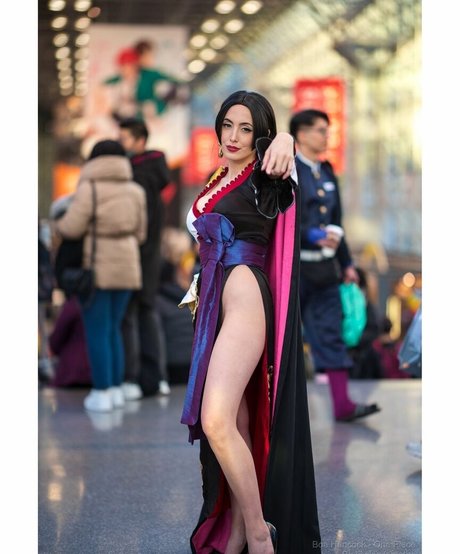 Glory Lamothe model perfect picture