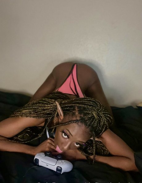 defiantlydeviant model pornographic pictures