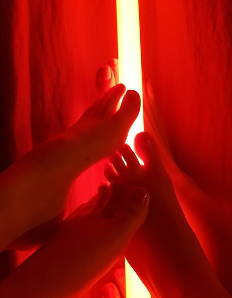 babylunafoot1 star nude pic