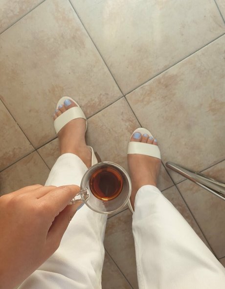 babylunafoot1 pornstar nice pictures