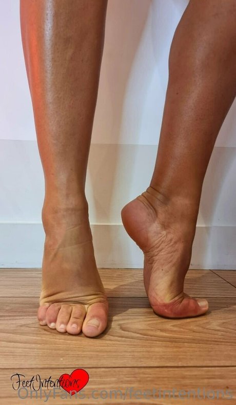 feetintentions nice model images