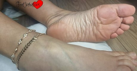 feetintentions pornographic actress pic