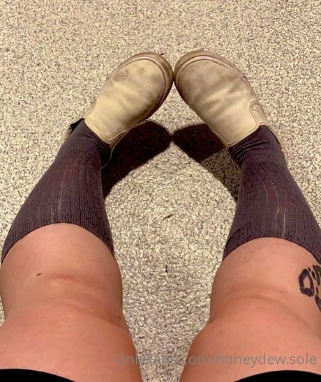 blonde muscle onlyfans pornographic images