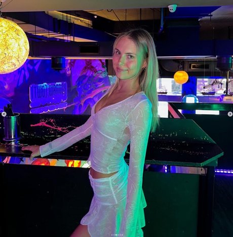 Sarah Lloyd actress photo