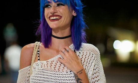 Alikat Goth Girl beautiful pornstar img