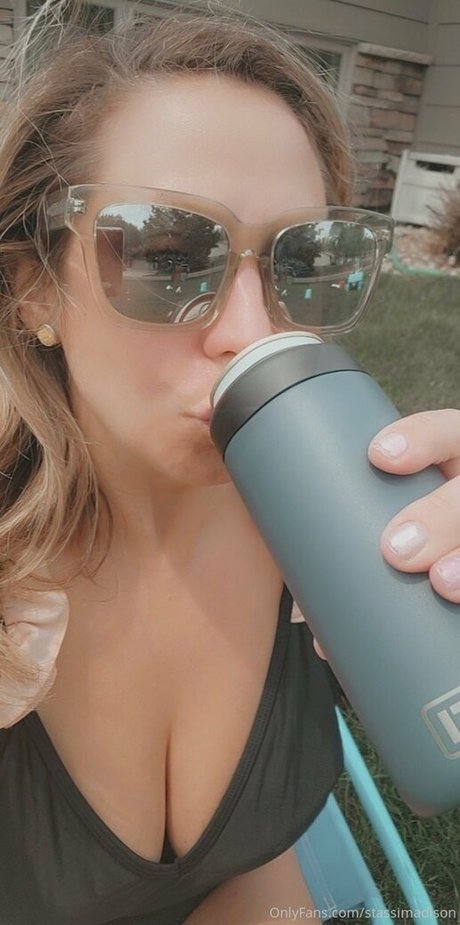 stassimadison naked model photo