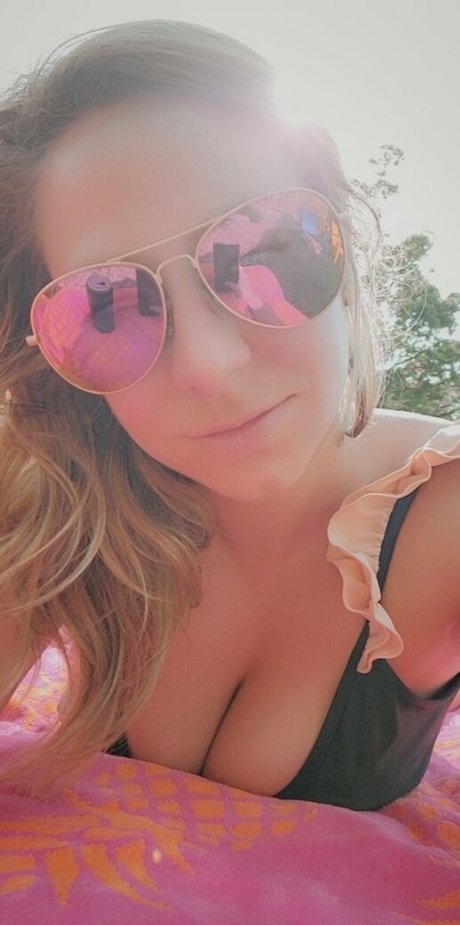 huge fake tits onlyfans porn photos