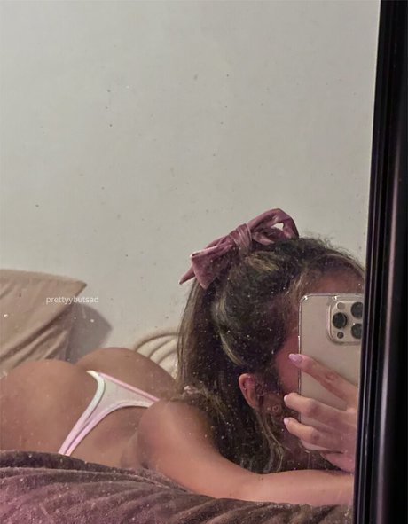 prettyybutsad sexy star picture