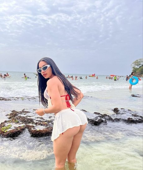 Gimberly Origuen model beautiful picture