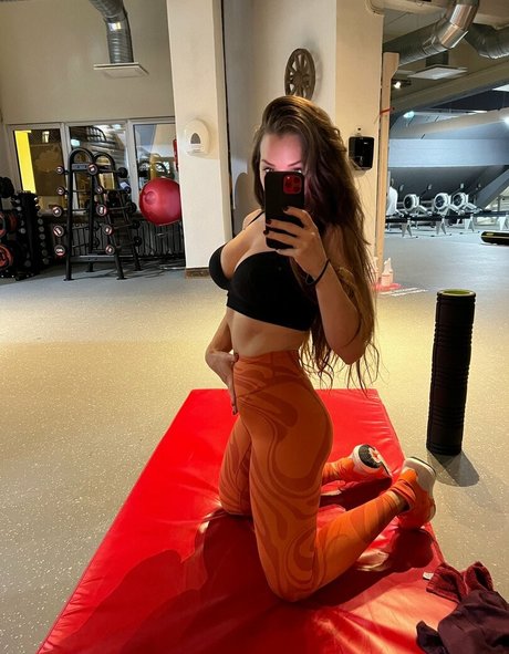 Funtikingym erotic model archive