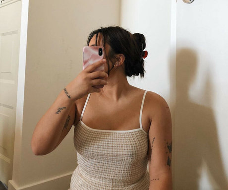 aileenchristineee naked pornstar photo