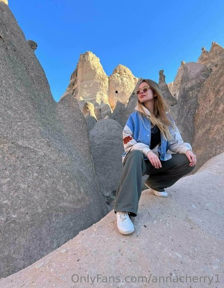 annacherry1 model hot galleries