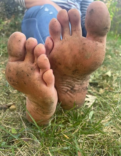 solelygia model pornographic images