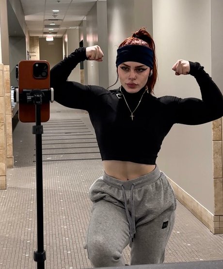 Ayshia Schisel hd pornstar pic