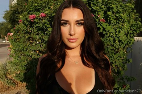 raelynn77 naked actress image