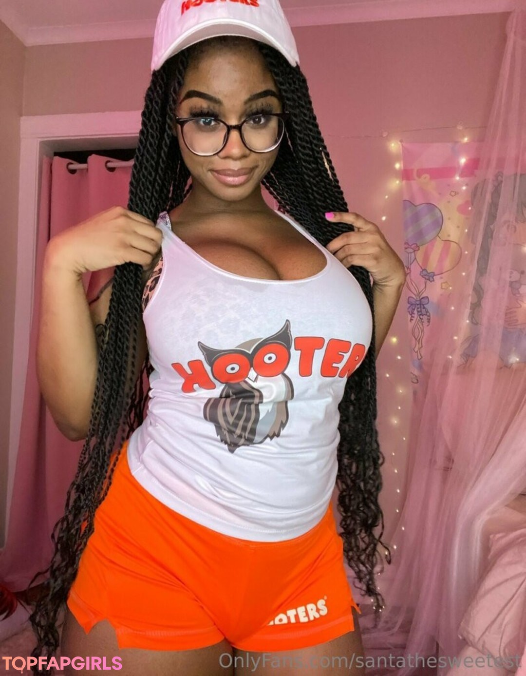 santathesweetest pornographic model img