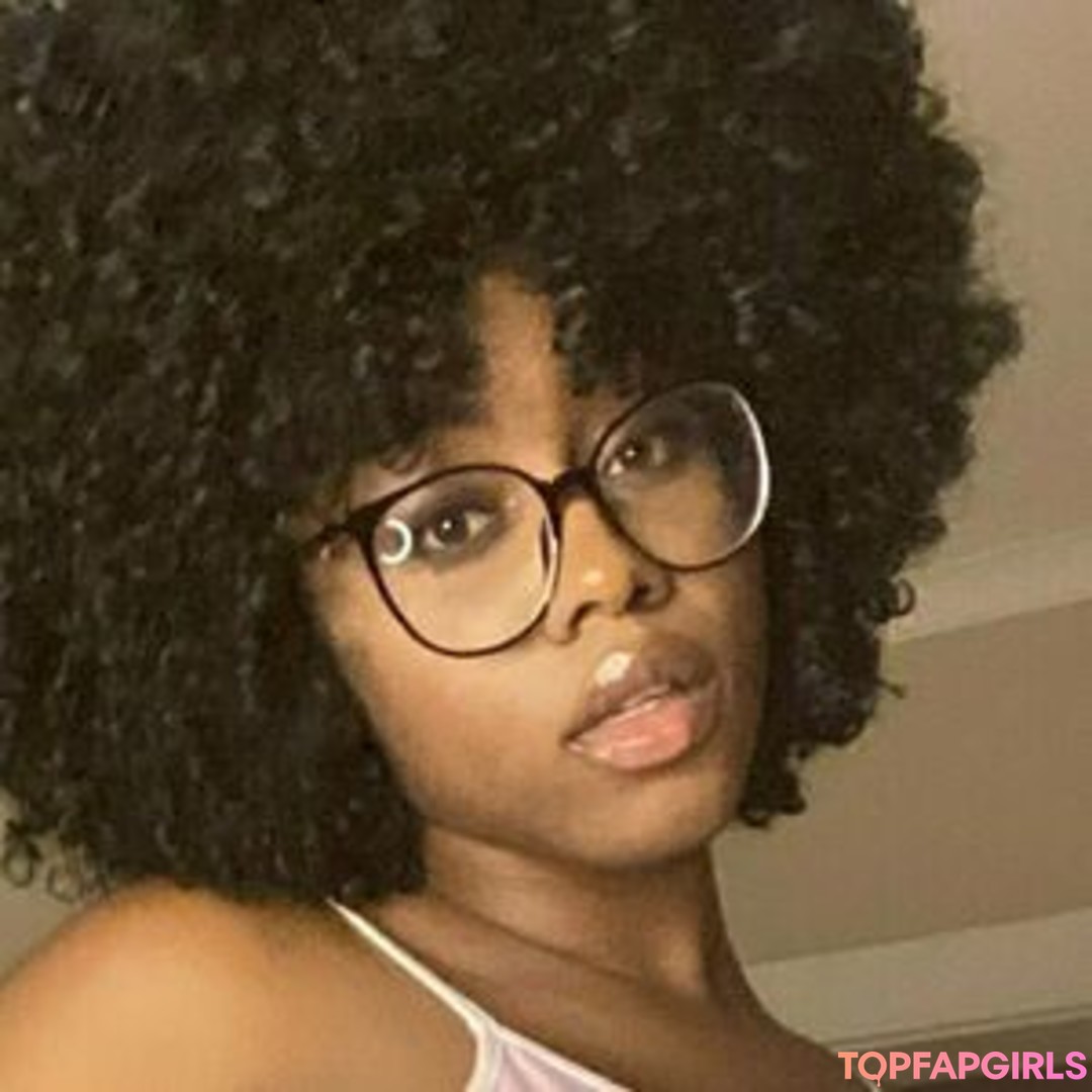 santathesweetest xxx model img