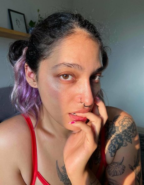 fe lina adult actress photo