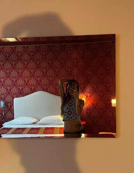 famous onlyfans art nude pic