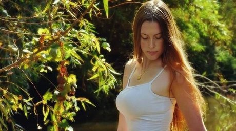 Neta Shaked pornstar naked picture