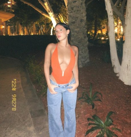 Noy Peer best model picture