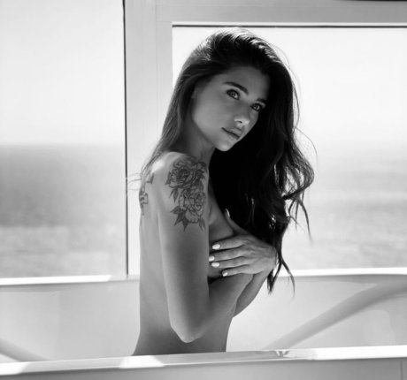 Milana Vino Photo Gallery