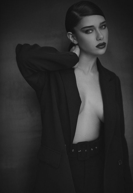 Milana Vino nudes model gallery