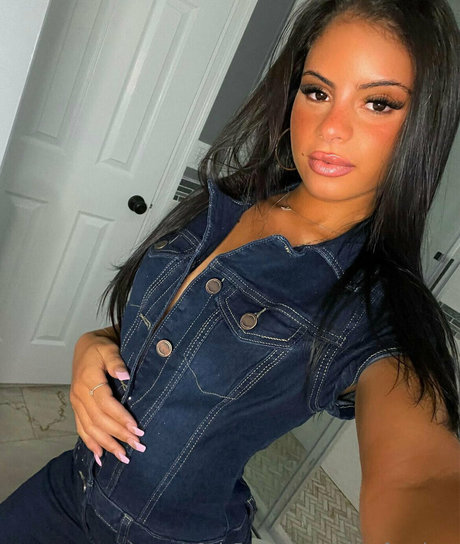 kayleenferriera naked pornstar archive