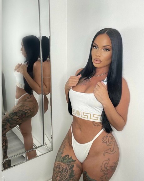 biancatoxic model hd photo