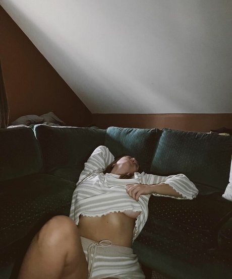 beauty girls onlyfans hot porn image