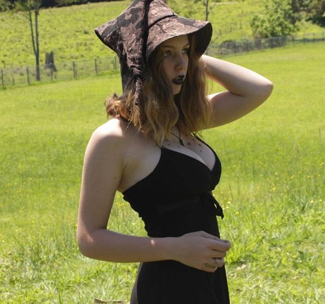 Jade Stone nice model pics