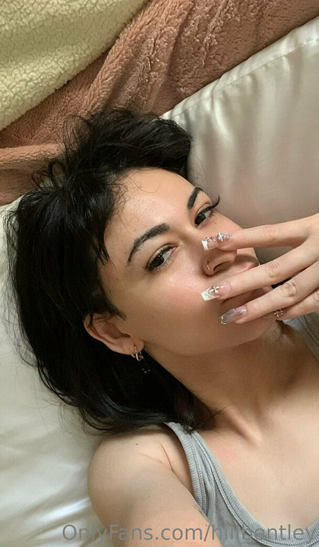 hiiibentley naked model img