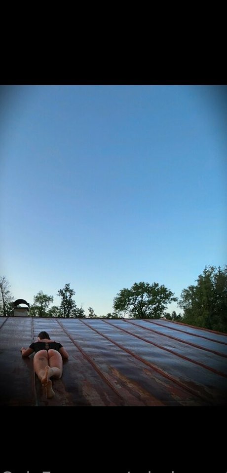 missbrown30 star top photo