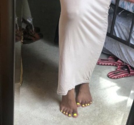 Sinister Simone beautiful star gallery