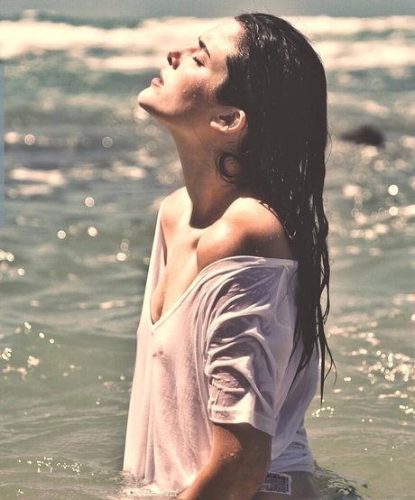 Adi Yedoav nice actress pics