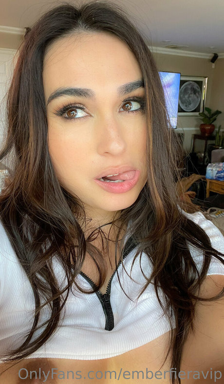 emberfieravip star high quality pictures