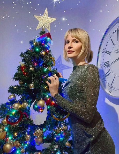 money onlyfans erotic photo