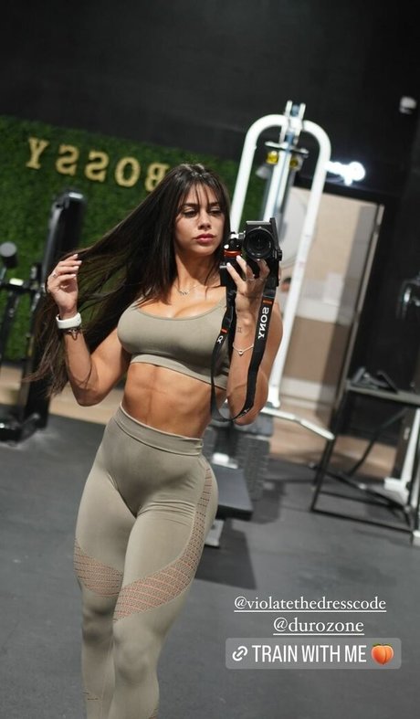 Hyllary Oliveira best pornstar photo