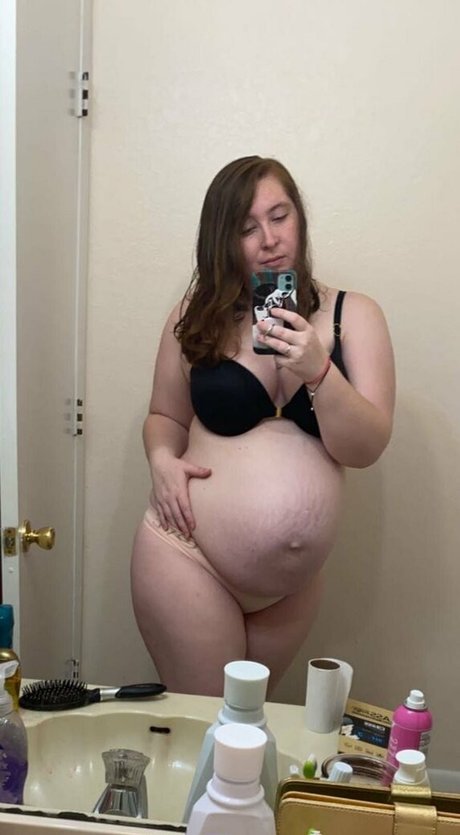 pr3ttyandpr3gnant model sexy img