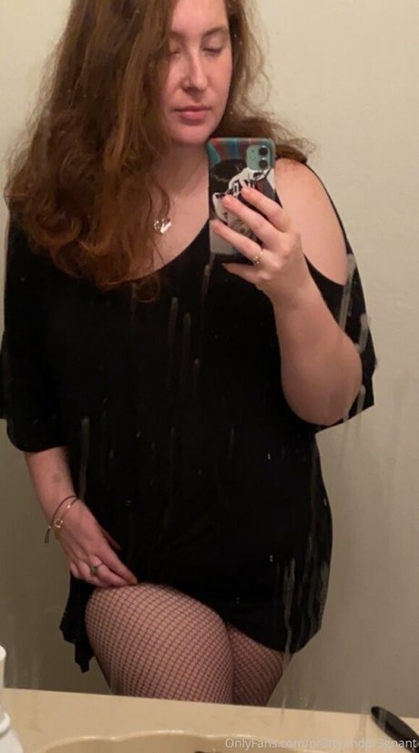 pr3ttyandpr3gnant high quality pornstar image