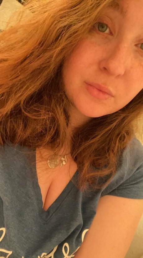 pr3ttyandpr3gnant model nude pic