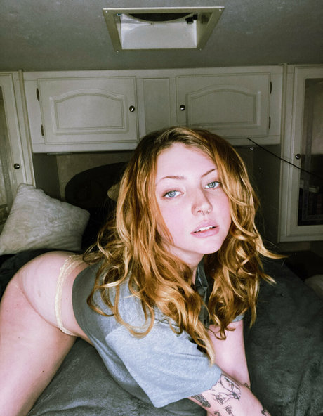 iroturott xxx actress archive